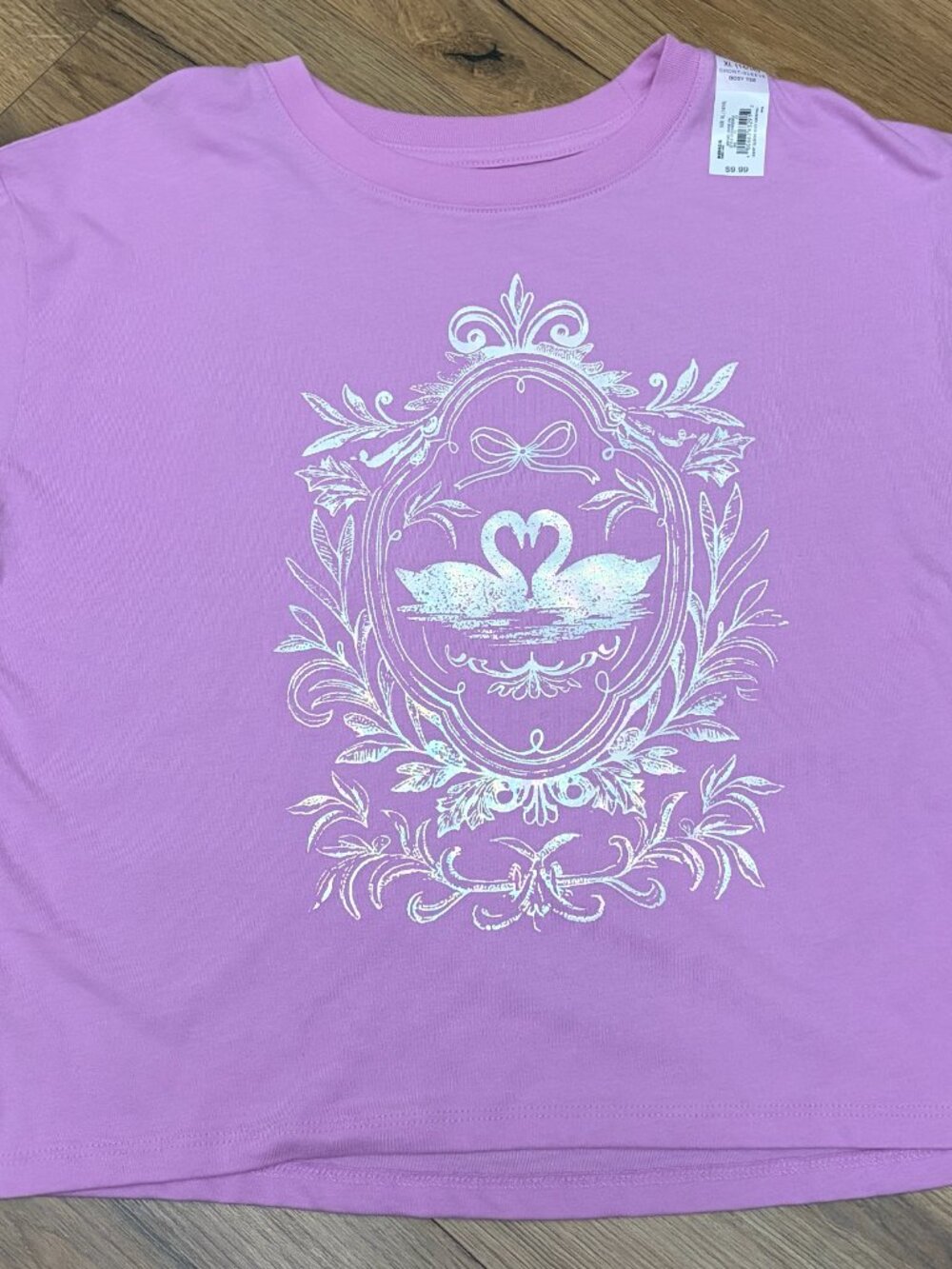 Girls Purple Boxy T-Shirt. Size XL (14/16).